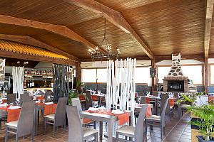 Irejul Restaurant, Hotel Melva Suite
