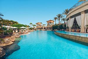 Swimming pool, El Mirador