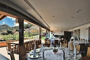 Hotel restaurant