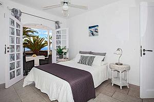 Double bedroom with sea view