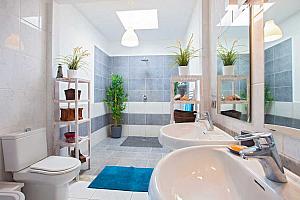 En-suite bathroom to master bedroom