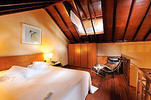 Mezzanine sleeping area