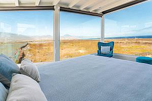 All-round country and sea views
