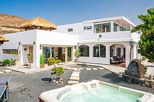 Villa Palacio