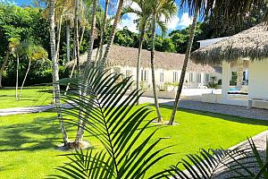 Boutique hotel with large garden and pool