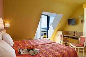 Twin room, sea view, Brittany