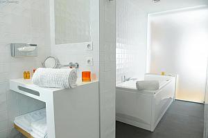 En-suite bathroom