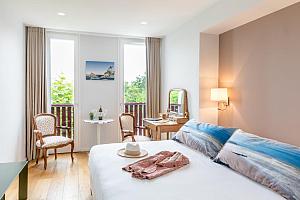 Double room with view