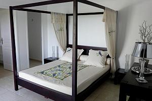 Double bed