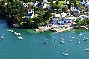 Waterside hotel, Combrit