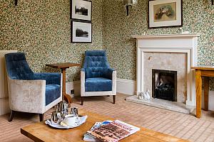 Lounge, Ascot House Hotel