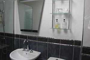 Double room bathroom