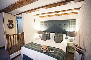 King size bed
