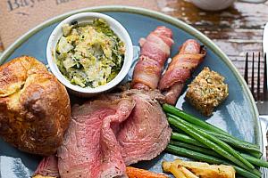 Sunday roast, Bayards Cove Inn