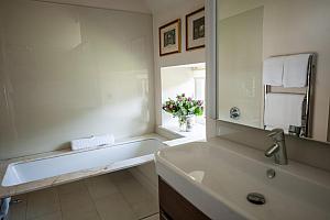Classic Double bathroom
