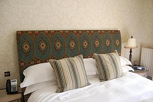 hotel suite
