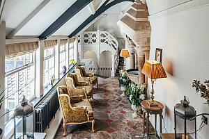 Beautiful lounge area