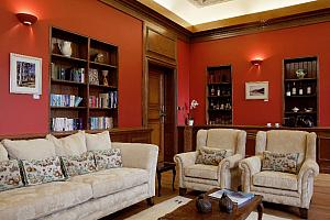 Private sitting room
