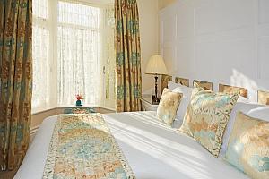 Private entrance suite