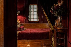 quirky hotel in Edinburgh