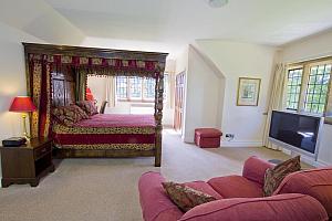 Four Poster Room