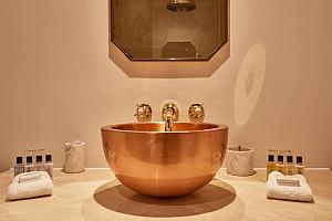Designer bathroom, Devon hotel