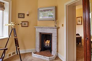 Private sitting room with telescope
