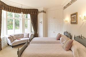 Penrhyn Classic Room, Palé Hall