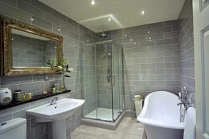 Ruthin Master Room, Palé Hall