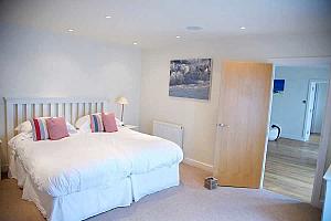 suite overlooking beach