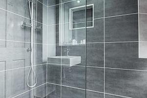 Walk in shower