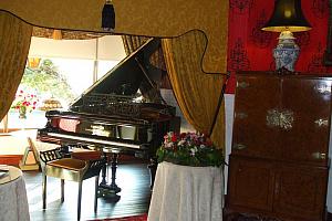 Grand piano
