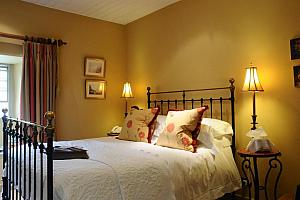 Small double room
