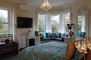 King size bed and window seat