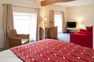 Spacious bedroom