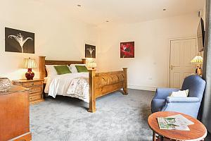 King room, B&B