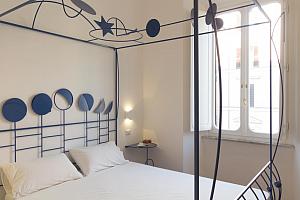 Blue room double bedroom