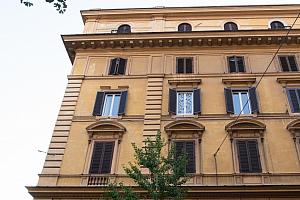 Typical central Roman building