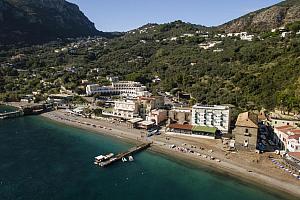 Marina del Cantone fishing village