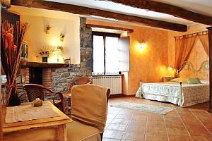 Large junior suite