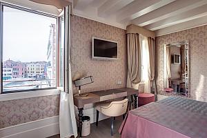 Double/Twin Room with canal view