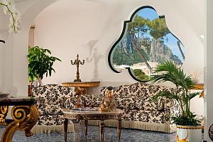 Hotel lounge