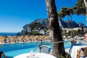 Swimming pool and sun loungers