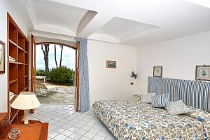 Villa bedroom