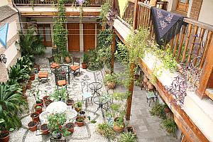 Hotel built around traditional patio