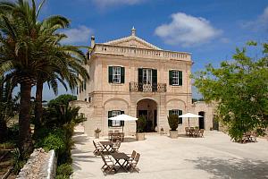 Alcaufar Vell Hotel and Restaurant