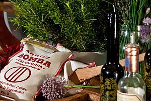 Rice, wine, rosemary
