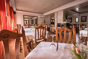 Restuarant