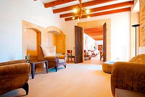 Restaurant lounge, luxury hotel, Mallorca