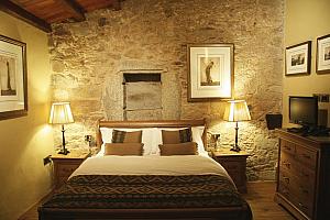 Double bedroom, rustic decor